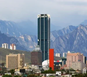 viaje barato a Monterrey